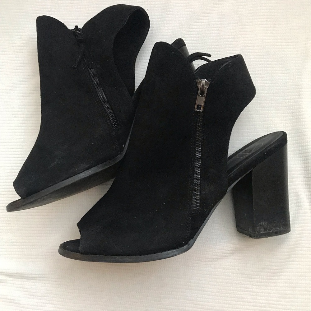 Misguided Black Peep Toe Booties - image 8